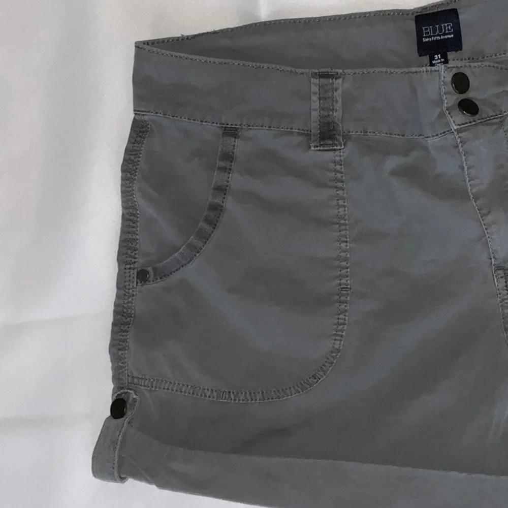 BLUE Saks Fifth Ave Gray Cuffed Shorts Size 31